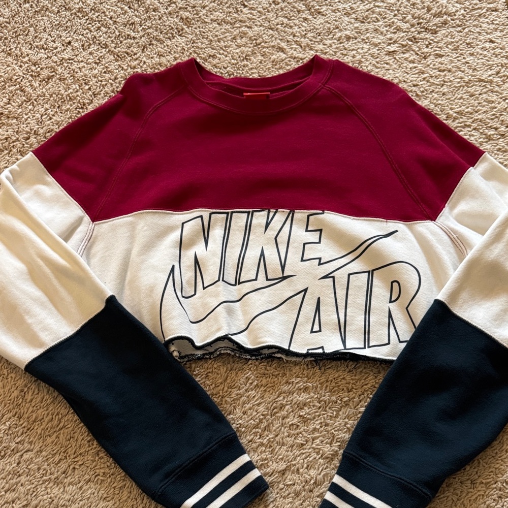 Nike Women's Burgundy, White, and Black Cropped Hoodie